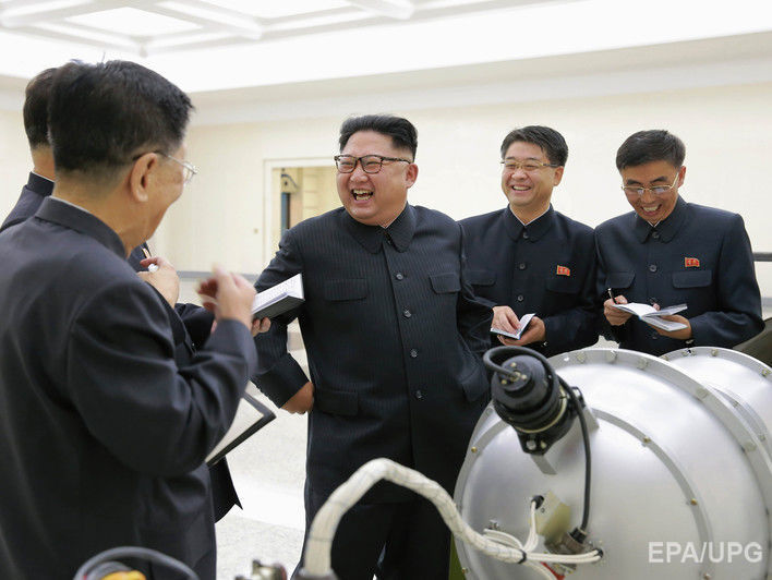 ﻿Кім Чен Ин відсвяткував випробування водневої бомби у КНДР концертом й урочистим прийманням