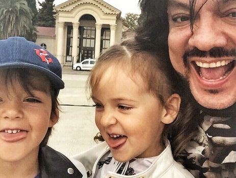 Дочь Киркорова примерила мексиканскую шляпу сомбреро