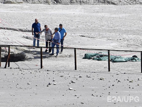 ﻿В Італії двоє дорослих і дитина провалилися у кратер вулкана і загинули