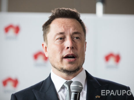 ﻿Маск анонсував презентацію безпілотної вантажівки в жовтні