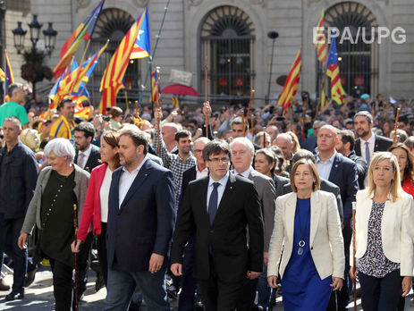 Более 700 мэров Каталонии участвовали в митинге за независимость региона от Испании