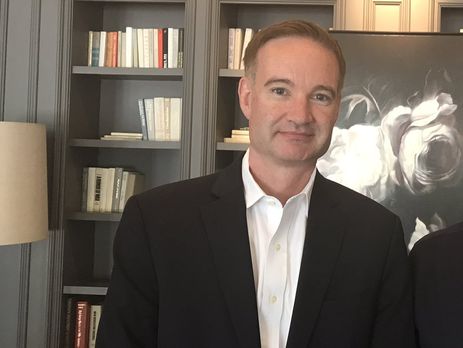 Экс-чиновник Пентагона рекомендует Украине немедленно создать антикоррупционные суды