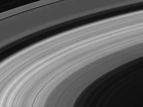 ﻿NASA показало останні знімки, зроблені згорілим в атмосфері Сатурна зондом Cassini. Відео