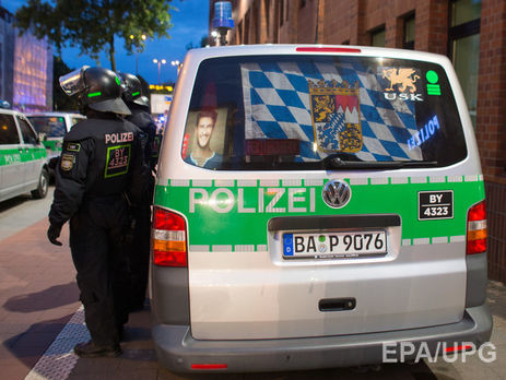 В результате стрельбы в немецком пабе погибли два посетителя, еще двое получили ранения