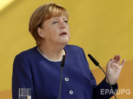 Меркель заявила, что Германия может сократить экономическое сотрудничество с Турцией из-за арестов немецких граждан