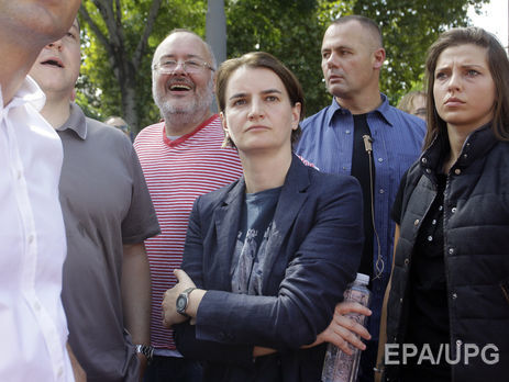 Премьер Сербии вышла на ЛГБТ-парад в Белграде