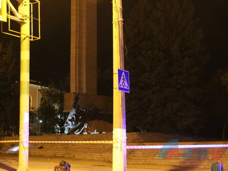 В Луганске взрывом уничтожен памятник 