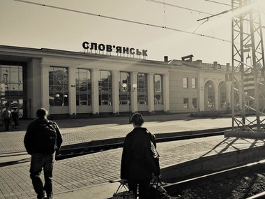 Донецкая железная дорога: Движение поездов на участке Лозовая – Ясиноватая парализовано