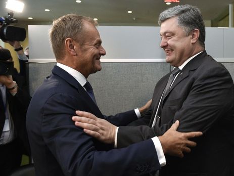 Порошенко и Туск обсудили инициативу о введении миротворцев на Донбасс