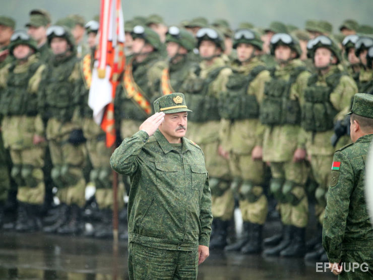 ﻿Лукашенко про те, чому Путін не приїхав на навчання "Запад-2017" до Білорусі: Якщо снаряд в одне місце – двох не стане