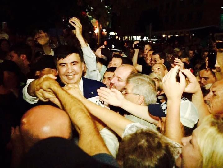 Саакашвили в Днепре встретился со сторонниками