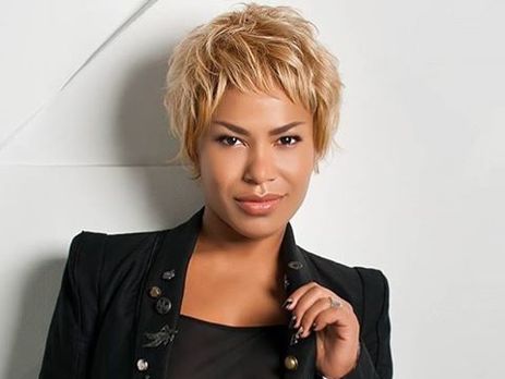 Гайтана показала свое школьное фото