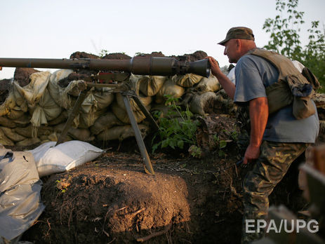 В перестрелке с боевиками под Новоалександровкой погиб один украинский военный – штаб АТО