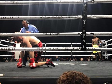 В четвертьфинале Всемирной боксерской суперсерии россиянина Кудряшова отправили в нокаут во втором раунде