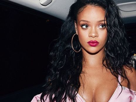 Рианна надела платье от украинского бренда Marianna Senchina