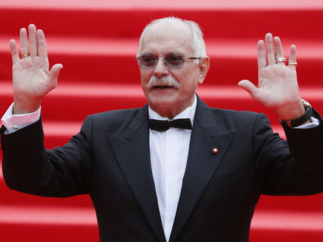 Медведев исключил Михалкова из попечительского совета Фонда кино