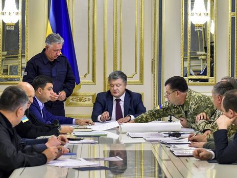 Порошенко о взрывах в Калиновке: Мы должны научиться защищать наши стратегические объекты от диверсантов