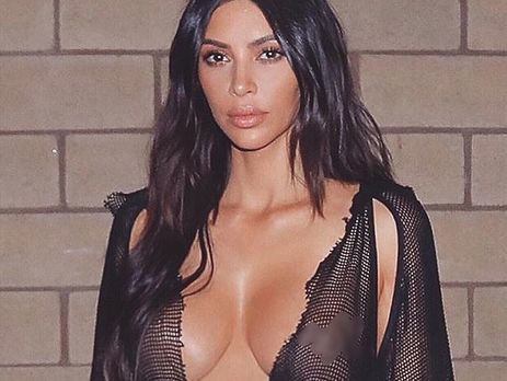 Кардашян показала архивные фото родителей