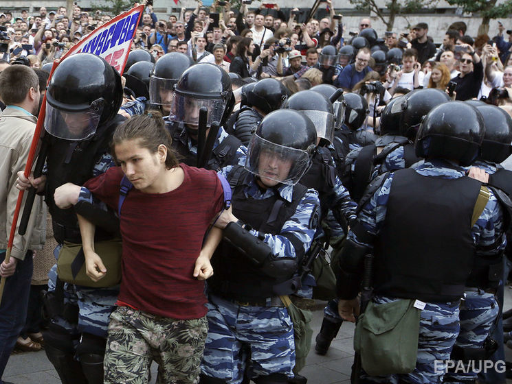 82% россиян не намерены принимать участия в политических акциях протеста – опрос