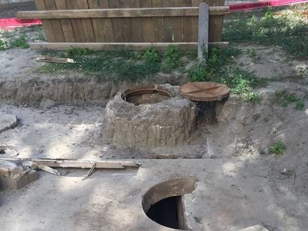 В канализации Киева обнаружили обезглавленное тело