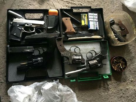 СБУ разоблачила группировку торговцев оружием, в которую входил гражданин РФ