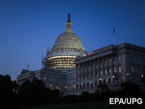 Facebook передаст Конгрессу США 3 тыс. рекламных объявлений, купленных Россией