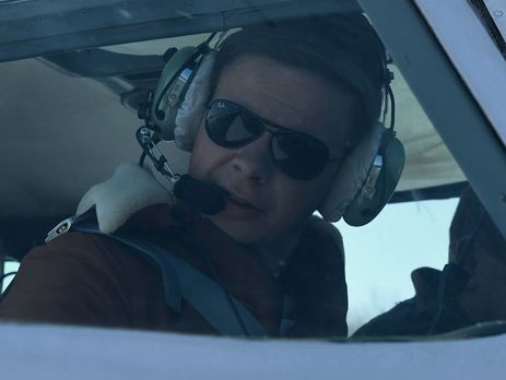 Комаров показал, как проводят время участники 