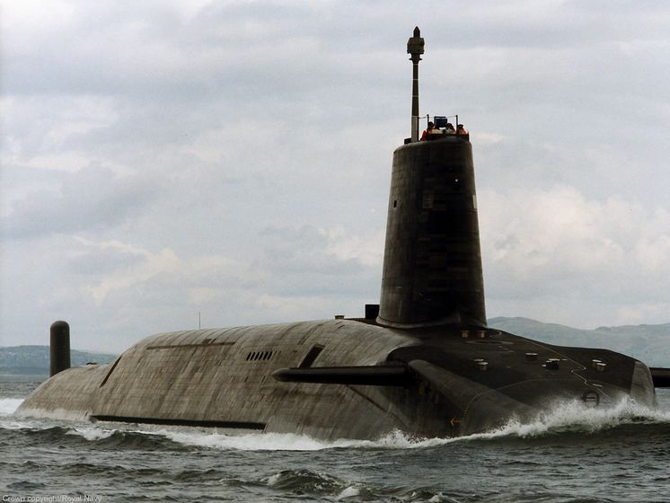 ﻿У Британії капітана атомного підводного човна відсторонили через роман із підлеглою