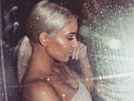 Кардашян снялась для мексиканского Vogue