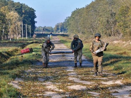 Луценко о взрывах на арсенале в Калиновке: Диверсия стала возможной из-за служебной халатности