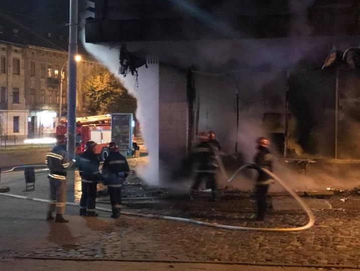 ﻿У Львові вночі згоріло відділення "Сбербанка"