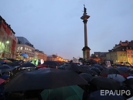 В Польше женщины вышли на 