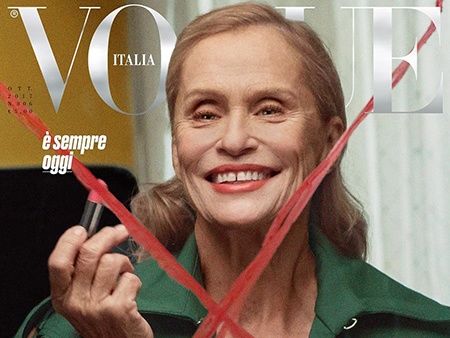 73-летняя модель Хаттон снялась для итальянского Vogue