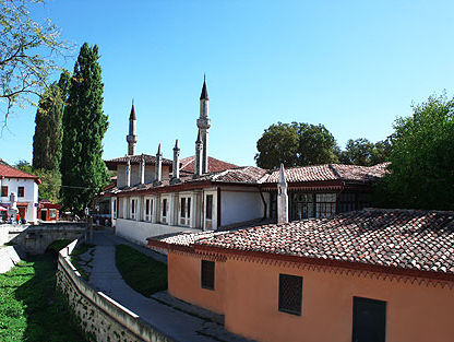 Ханский дворец в Бахчисарае передали в собственность аннексированного Крыма