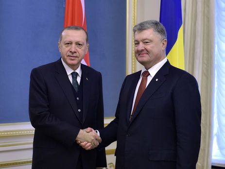 Эрдоган прибыл в Украину и начал переговоры с Порошенко. Фоторепортаж