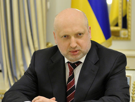 Турчинов: РФ пытается спрятать рога агрессора под голубыми касками миротворцев