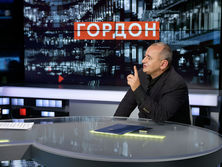 По информации Матиоса, под арестом и под стражей находится 152 украинских военных