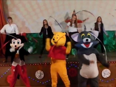 В Сызрани персонажи американских мультфильмов поздравили 