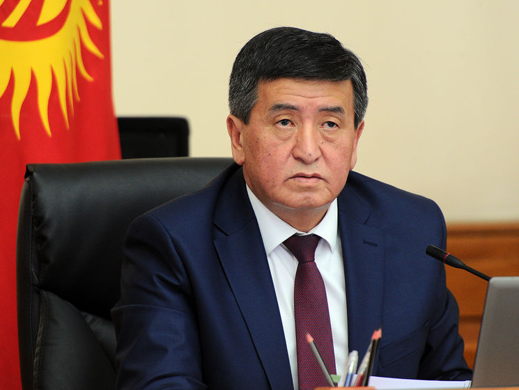 По предварительным данным, на президентских выборах в Кыргызстане победил Жээнбеков