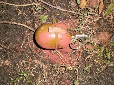 В Киеве пассажир такси выбросил из окна автомобиля гранату – полиция