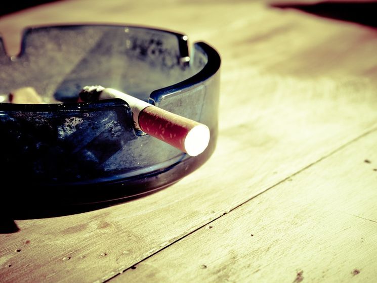 ﻿Російське МОЗ підтримало заборону на куріння біля під'їздів