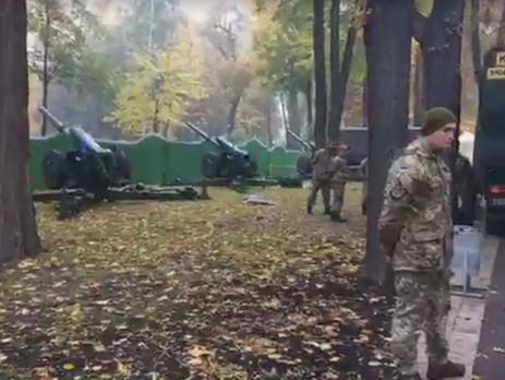 Сарган о пушках возле Верховной Рады: Традиция и дурацкое совпадение