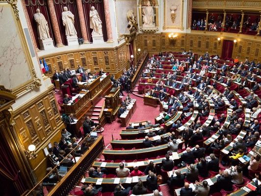 ﻿Сенат Франції схвалив законопроект про розширення повноважень влади у боротьбі з тероризмом