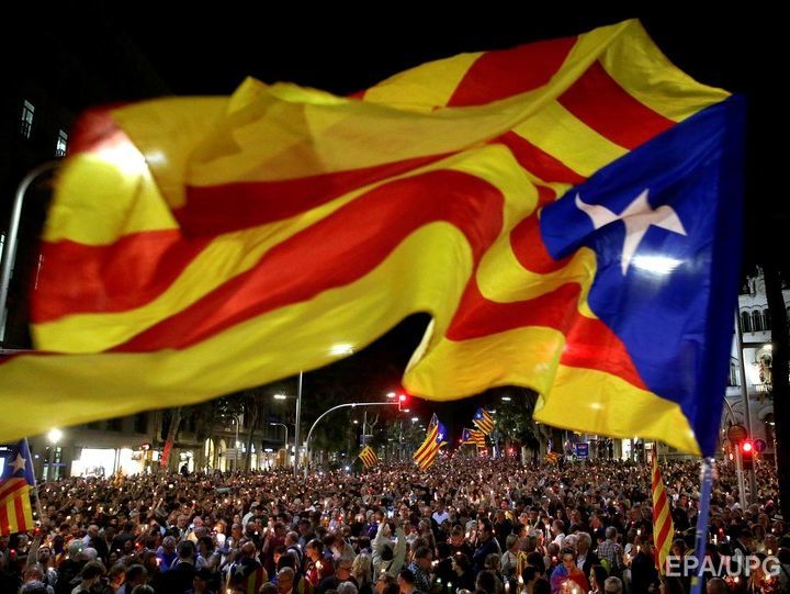 ﻿Уряд Іспанії припинить автономію Каталонії