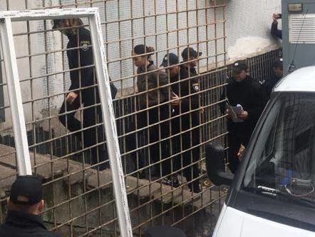 ДТП в Харькове. Водителя Lexus Зайцеву доставили в суд в наручниках и под конвоем