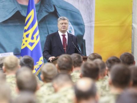 Порошенко: За три дня количества обстрелов на Донбассе возросло почти в два раза