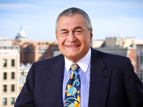 Расследование связей Трампа с Россией привело к лоббисту Януковича Подесте