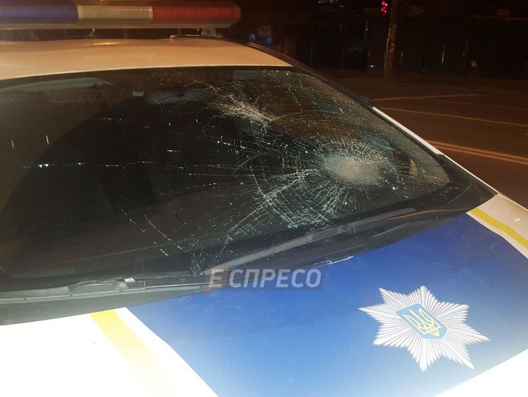﻿У Києві автомобіль патрульних збив пішохода
