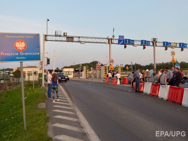 ﻿Польща посилила перевірки на кордоні з Україною, утворилися черги