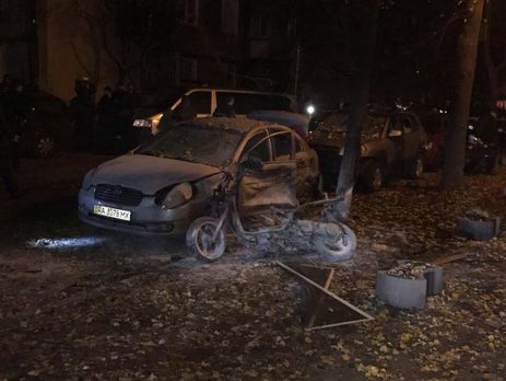 В Киеве прогремел взрыв, ранения получили два человека. Фоторепортаж